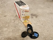 NEW ALUMINUM 10 3/8" X 11P MERCURY BLACK MAX PROP, 48-19638A40 11P, 10 SPL P8465