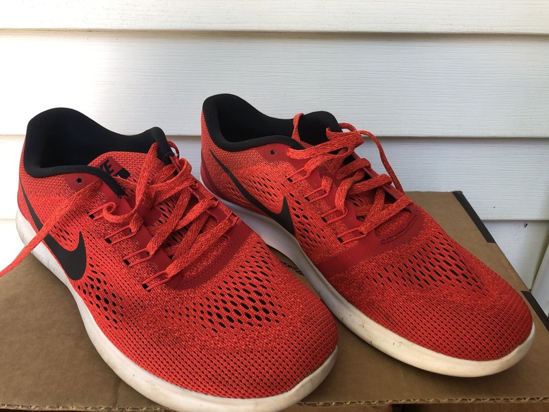 Nike Free RN Men Size 9 US Red Black Mesh Running Shoe Sneaker 831508-600