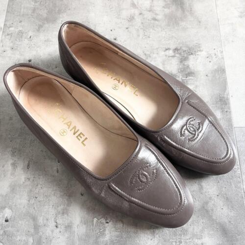 Chanel Slp-on Shoes Coco Mark Gray. Beige Leather Size 36 US About6 For Women