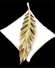RARE 1942 CROWN TRIFARI PHILIPPE VERMEIL STERLING RHINESTONE LEAF DRESS CLIP