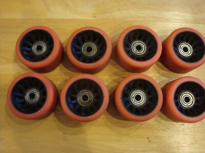 Set/ 8 Pacer Speed Skate Wheels with Bearings- Pink