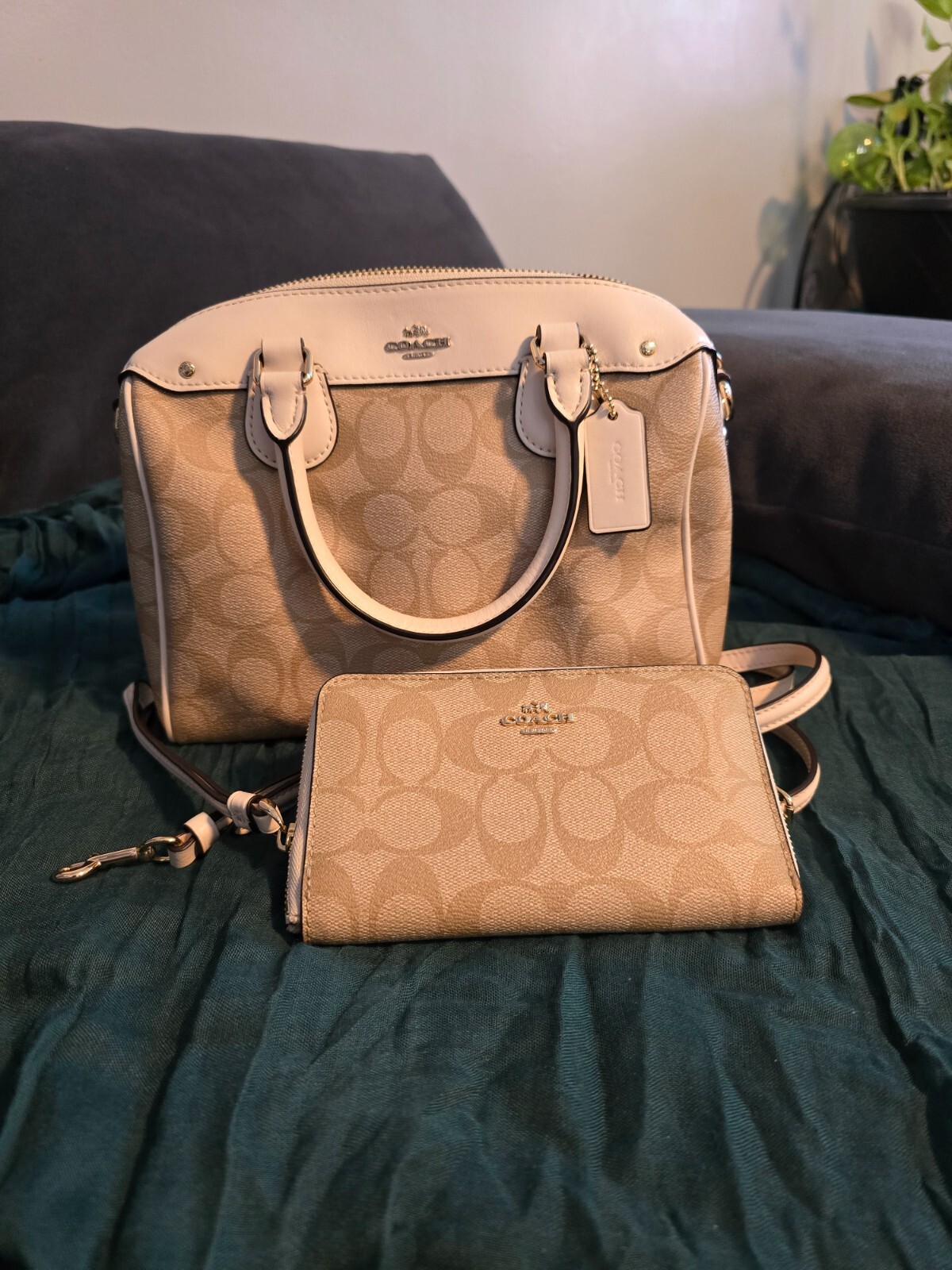 Coach Small Bennett satchel khaki and beige with a matching wallet