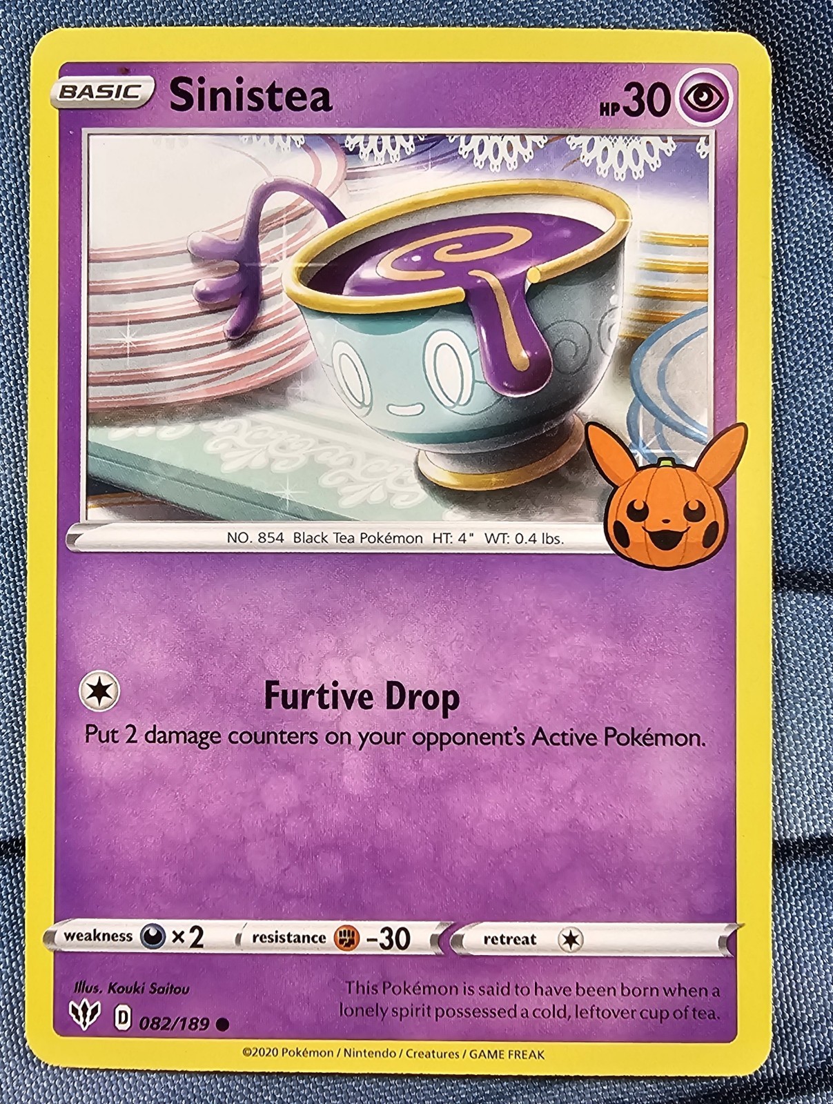 Pokémon TCG Sinistea 082/189 Darkness Ablaze 2022 Trick or Trade