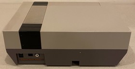 1989 NINTENDO NES ACTION SET CONSOLE SUPER MARIO DUCK HUNT RED ZAPPER CIB TESTED