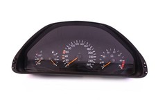 Tachometer orig. Mercedes E-Klasse W208 Benziner 2085402911 Kombiinstrument