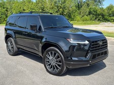 2026 Lexus GX Luxury+ w/ COLD AREA PKG, HEATED 2ND ROW CAPTAINS CHAIRS