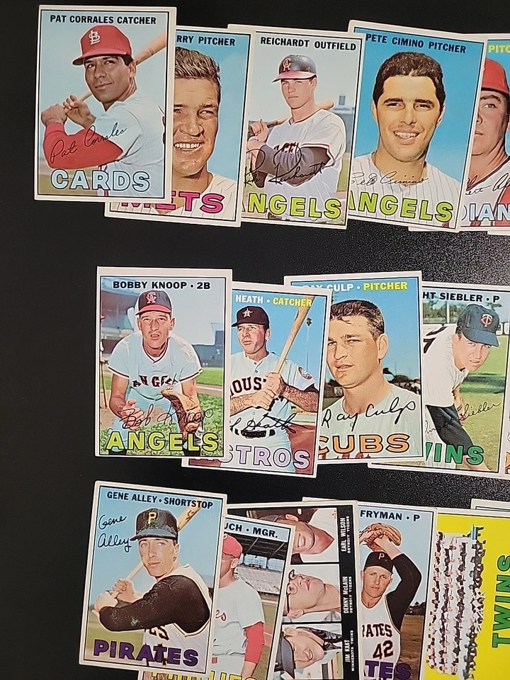 Lote de béisbol Topps 1967 - 50 diferentes - con Brooks y Frank Robinson The Champs Foto 3 de 4