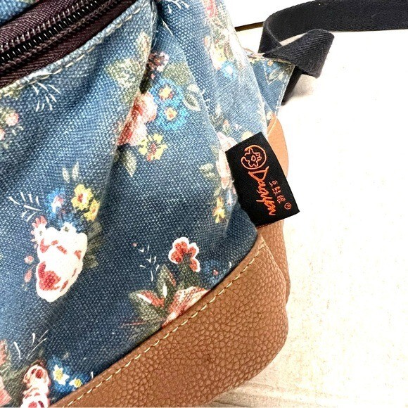 Douguyan Canvas Light Backpack Blue Floral Chic Skater 16 
