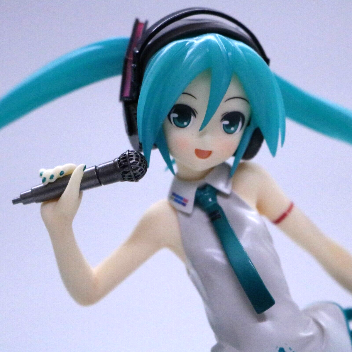 USED] GOOD SMILE COMPANY VOCALOID Hatsune Miku 1/8 Scale Figure