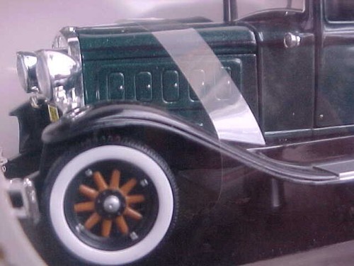 2003 SIGNATURE MODELS 1930 Hudson 1/32 Die-cast Green - Picture 10 of 13