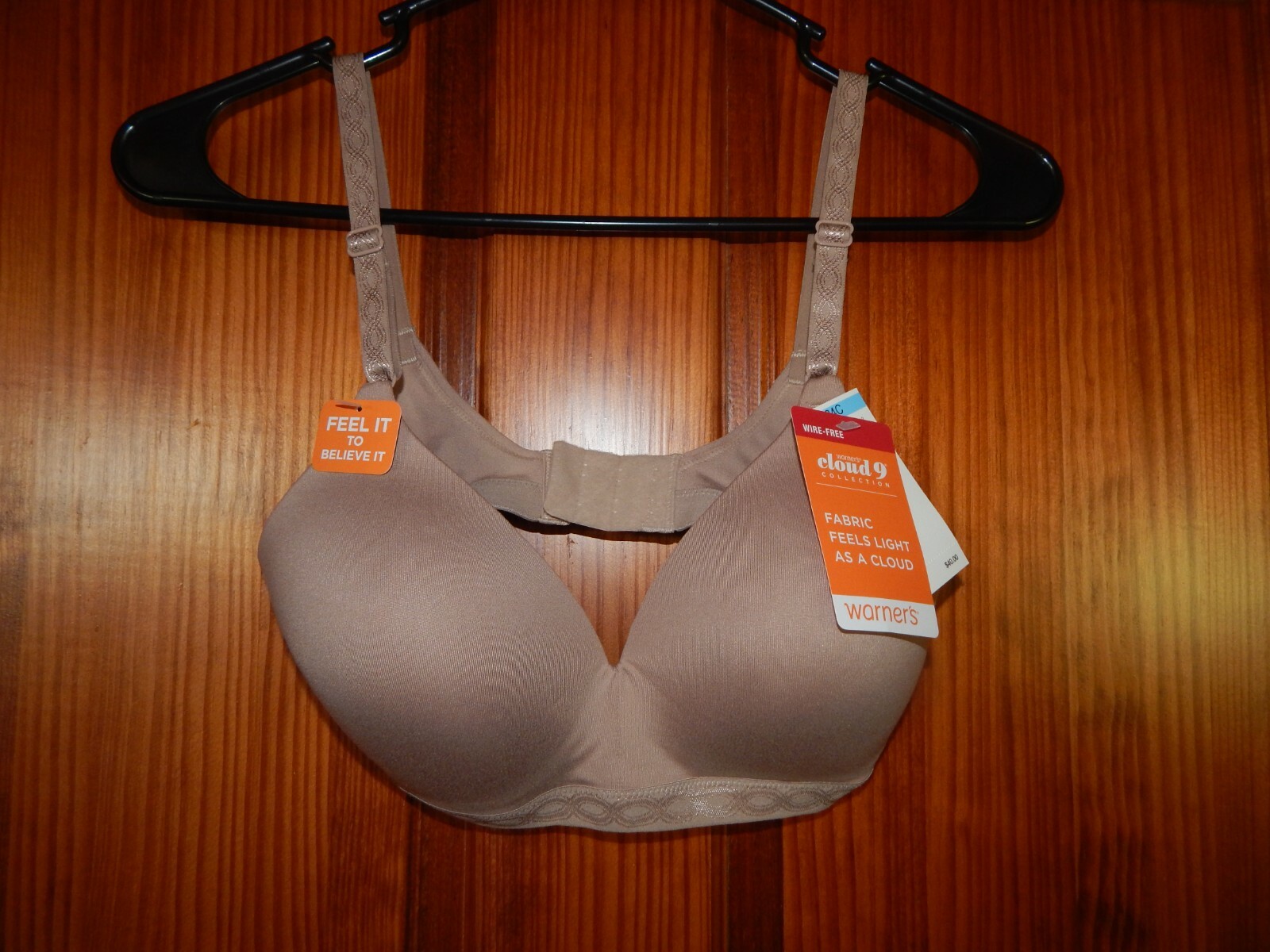 Warner's Wire-Free Cloud 9 Beige Bra with Light Lining Size 34C NWT 01269-image