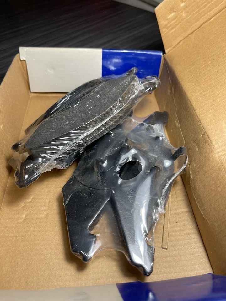 Комплект дисковых тормозных колодок SST передние федеративные D257 - Изображение 2 из 2