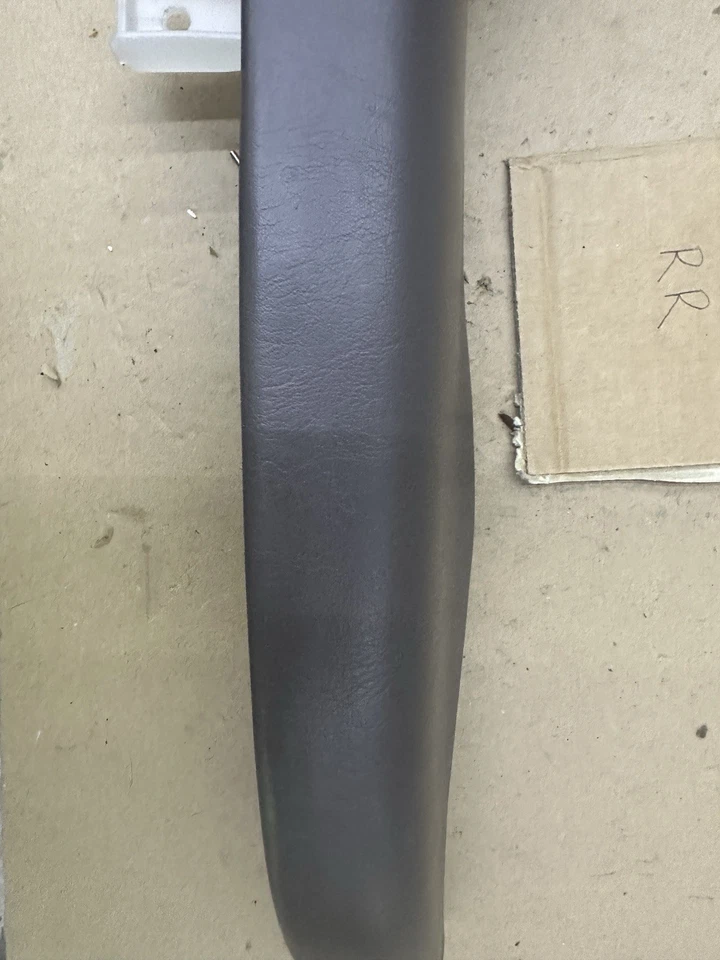 Toyota Sequoia 2001-2007 manija panel puerta conductor delantero izquierdo reposabrazos marrón claro Foto 2 de 4