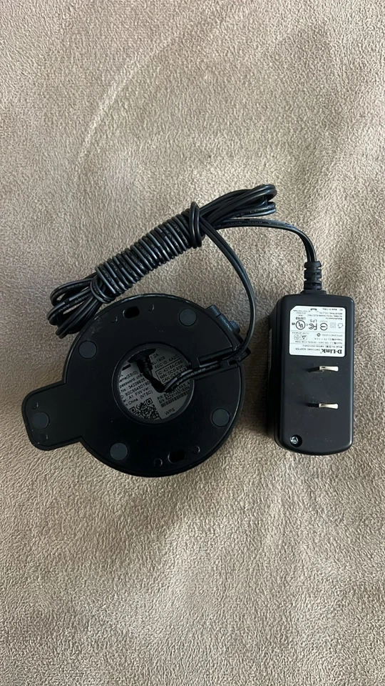 D-Link DCS-936L Security Camera w Stand and AC Power cable included - Image 2 of 4