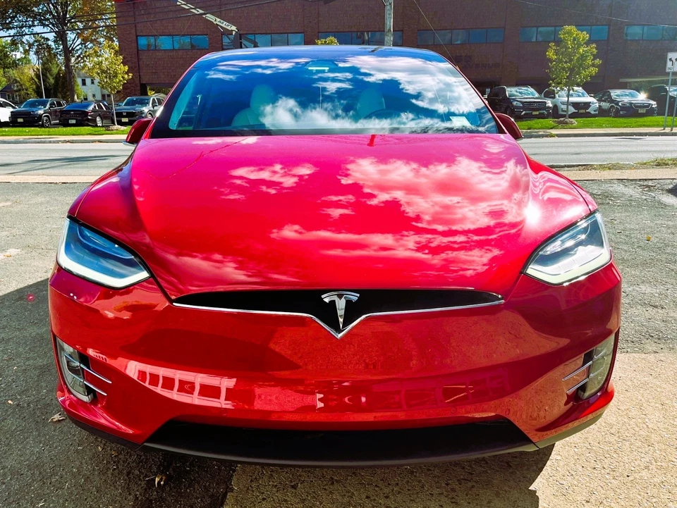 Tesla Model X 2020 Foto 2 de 4