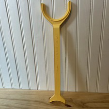 Easy Bake Oven Replacement Pusher Handle Yellow Plastic Part Only