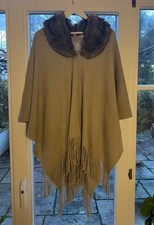 Poncho | Kunstfellkragen | beige | one size