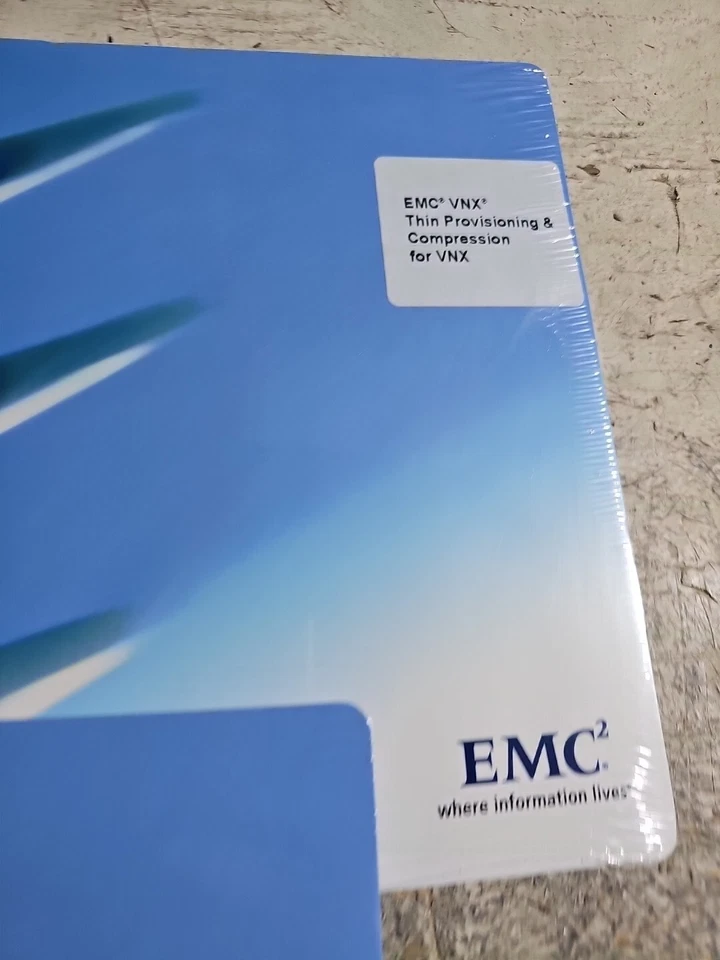 EMC VNX5200 software kit.     #y21 - Image 2 of 4