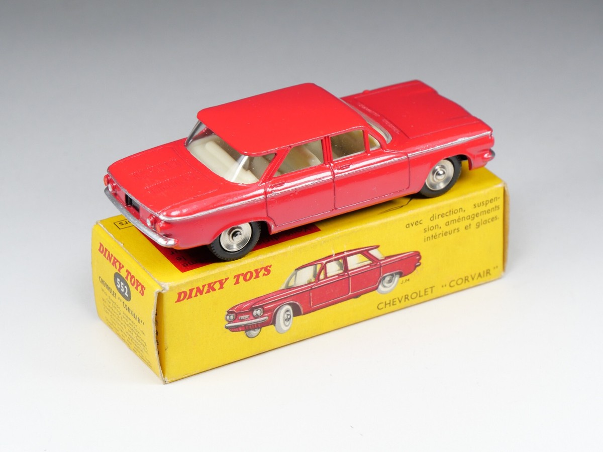 Modellino auto dinky toys 1:43 Chevrolet Corvair de agostini collezione
