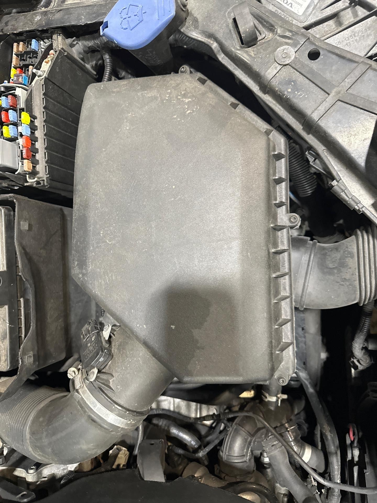 Engine Intake Air Cleaner Filter Box Housing VOLVO S60 2.0L 15 16 17 18-image