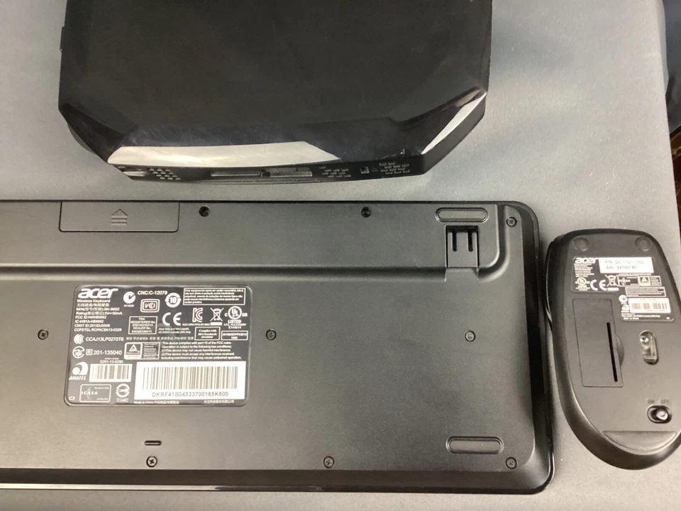 Acer Revo RL80-UR22 Intel Windows 8 Anatel with Wireless Keyboard and Mouse - Image 2 of 4