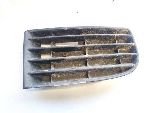 05310454 Stoßstangengitter vorne rechts 053-10-454 Volkswagen Go DE2541084-28