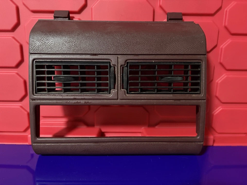 88-94 Chevy GMC caminhão 1500 2500 3500 equalizador central moldura cassete OEM marrom - Imagem 2 de 3