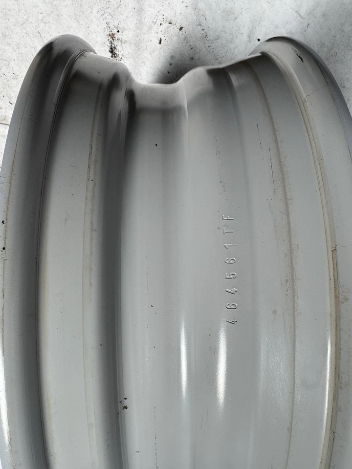 1 - NEW Takeoff Factory OEM Ford F450 Original 19.5x6 Dually Wheel Rim 2005-2025 - Imagem 3 de 4