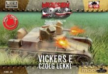 First to fight Bausätze Maßstab 1:72 Vickers E Doppelturm