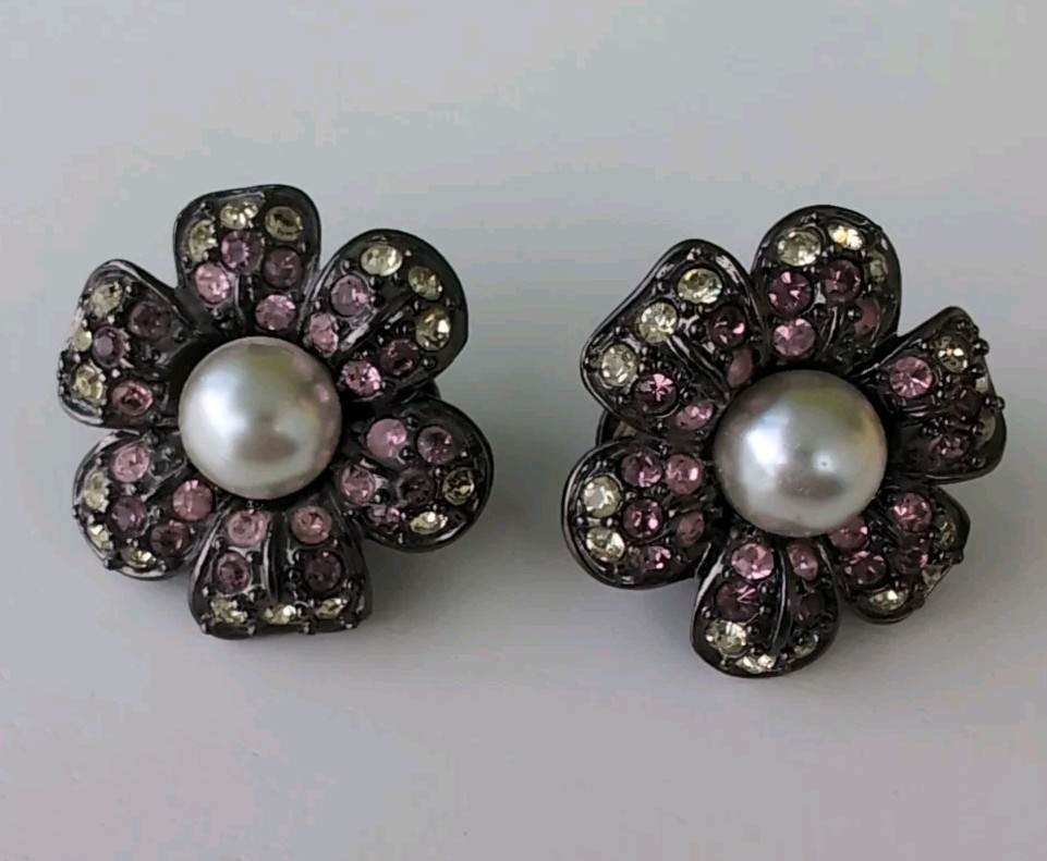 Vtg KJL Flower Clip-on Earrings Kenneth Jay Lane … - image 9
