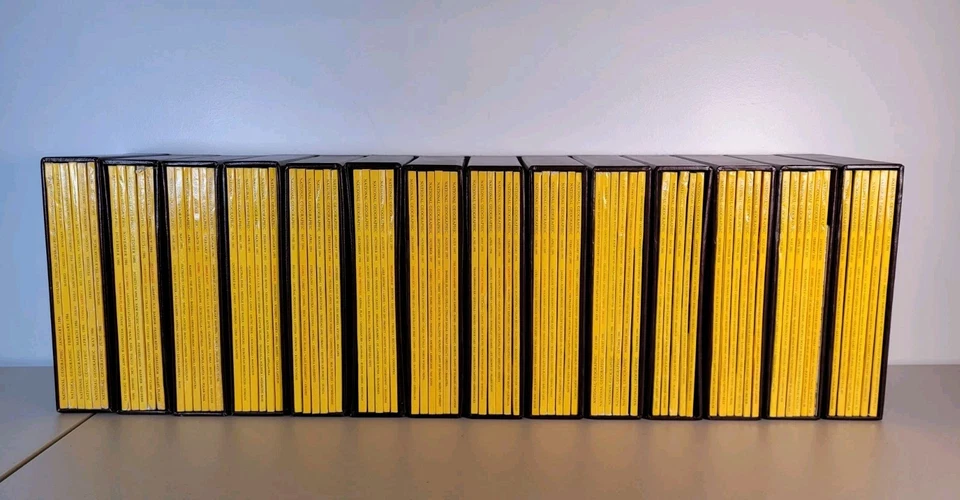 81 National Geographic Magazines (1986-2002) + 14 Slip Covers & Maps - Very Good - Image 3 of 4