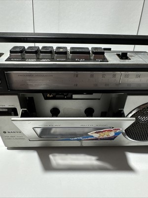 Sanyo M 1700F FM AM Stereo Radio Cassette Recorder Player Japan