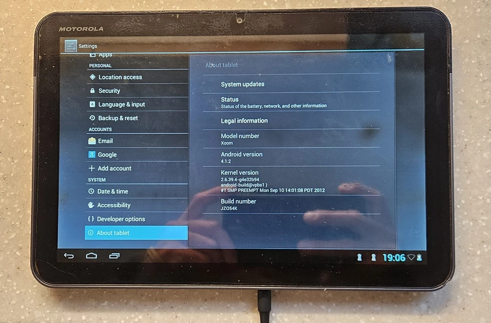 Motorola XOOM Wi-Fi Tablet 32GB 10.1" 1090-T56MT1 - Image 3 of 4