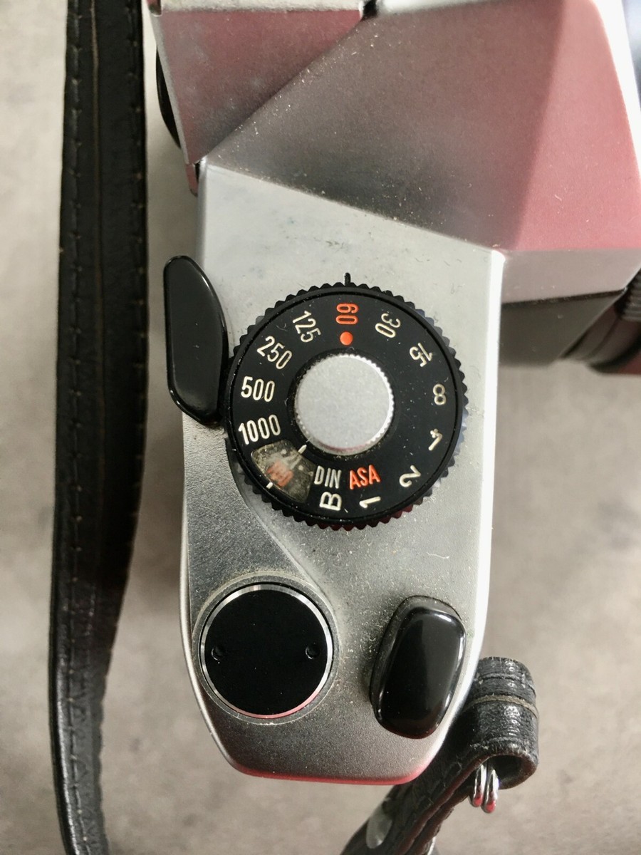 ROLLEIFLEX SL35 35mm film CAMERA, Carl Zeiss PLANAR 50MM F1 ROLLEIFLEX SL35 35mm film CAMERA, Carl Zeiss PLANAR 50MM F1