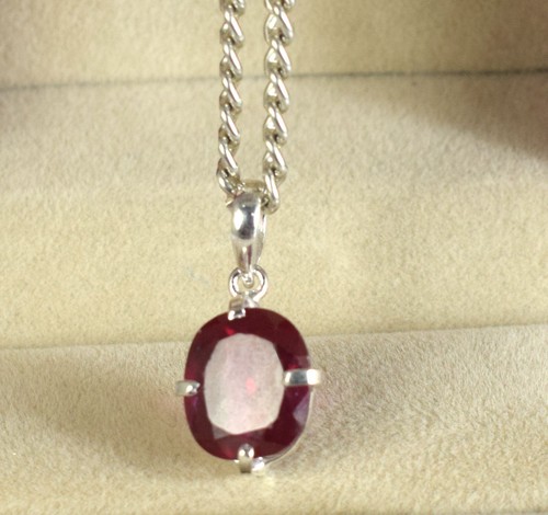 Naturel Rouge Rubis Forme Ovale 8.95 CT Certifié Libre Gemme Avec