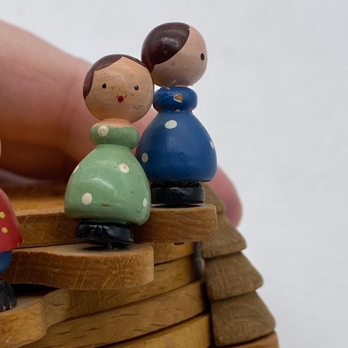 Set sottobicchieri vintage Sevi fatti a mano in legno impilabili Italia Alpi Tirolesi MCM dolore alle mani - Foto 7 di 15