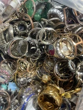 Lot Of (25) Costume Jewelry Rings Vintage To Modern Grab Bag Random
