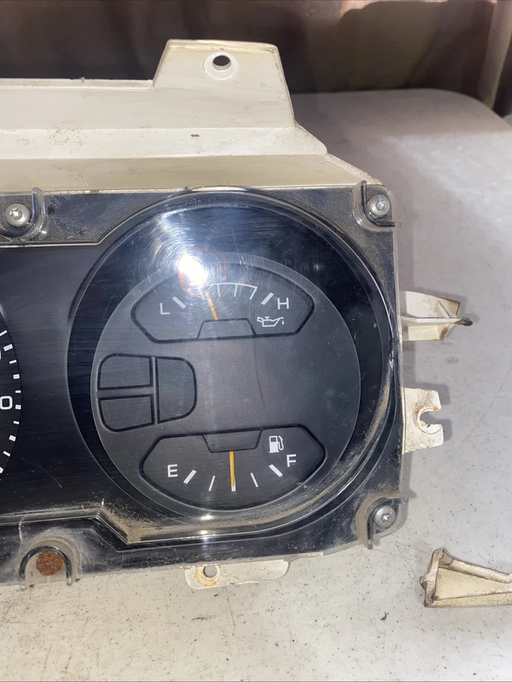 1990-1993 Dodge Ram D150 D250 Instrument Cluster Speedometer - Image 4 of 4