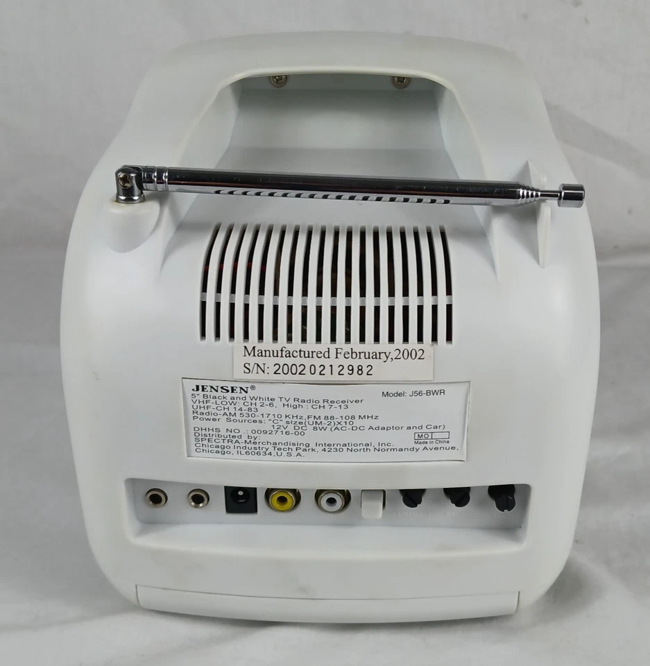 VINATGE JENSEN PORTABLE B&W TV RADIO 5" SCREEN J56-BWR BATTERY POWERED WALL CORD - Image 4 of 4