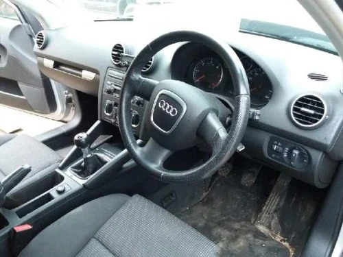 8P0858005B Consola Central para AUDI A3 SPORTBACK (8PA) 2.0 TDI Ambition 3502388 - Imagen 4 de 10