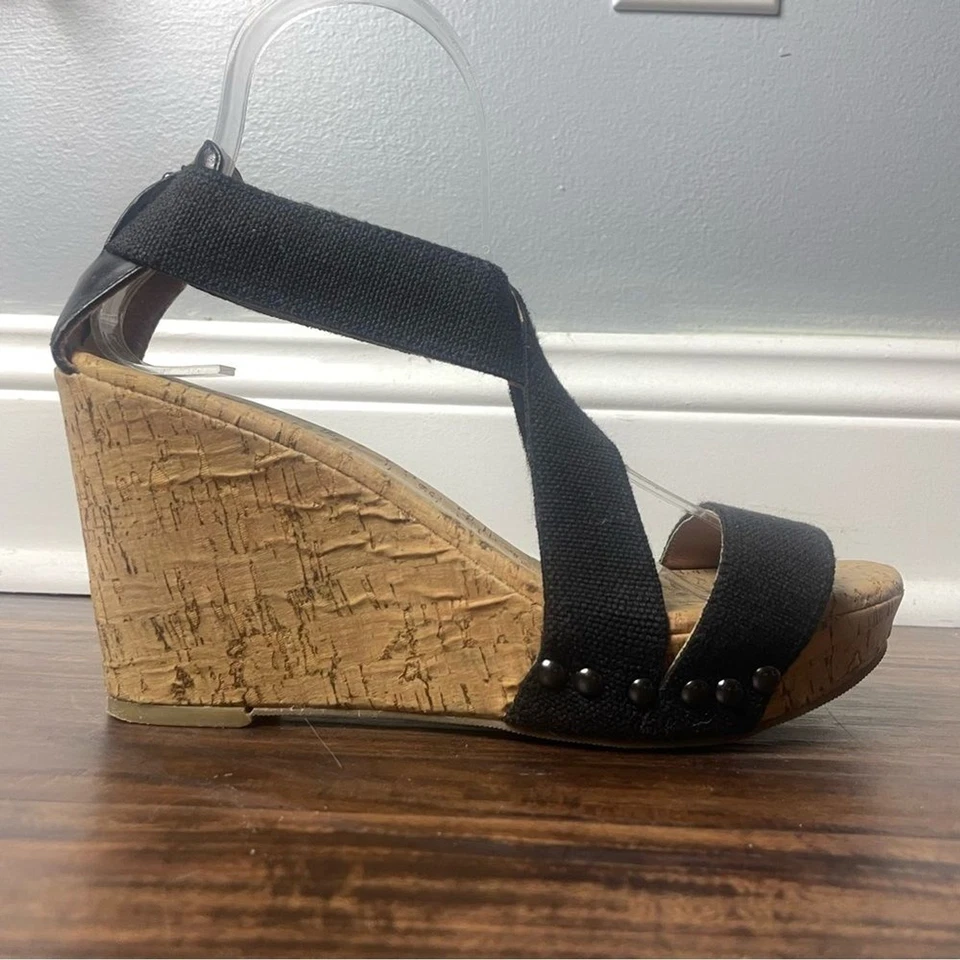 Tacones de plataforma de cuña Lucky Brand talla 8 M Midge de corcho y lona negra y cuero Foto 2 de 4