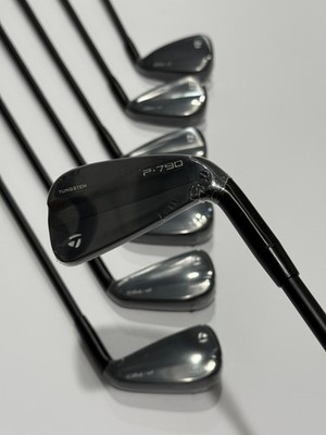 2023 TaylorMade P790 Phantom Black Iron Set 4–PW | Dynamic Gold