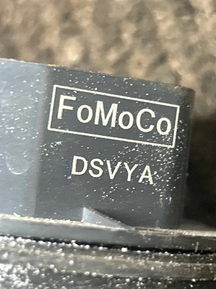 Fits 2008-2016 Ford Taurus Ignition Coil OEM:7T4Z12029E Foto 2 de 4