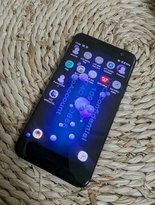 HTC U11  Prototype Collection