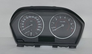 Tacho BMW 1ER F20 F21 LCI Kombiinstrument Tachometer Benzin 9287464 Original
