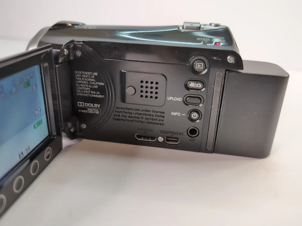 JVC Everio HD Camcorder GZ-HM200BU With Charger, 32 GB RAM And 2 BATTERIES.  - Image 3 of 4