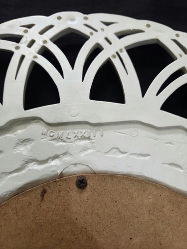 Espejo de pared vintage años 70 Burwood imitación ratán resina blanca plástico 30"x19" - Imagen 7 de 13