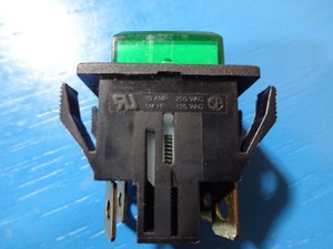 5 total NEW Bunn switches  FMD5 part #282960000 momentary contact, panel mount
