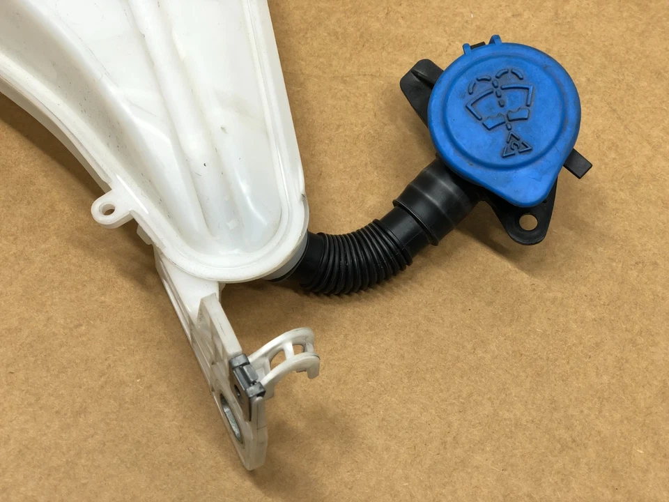 BMW M4 430I 440i 2015-2020 tanque depósito lavadora parabrisas delantero con bomba OEM Foto 4 de 4