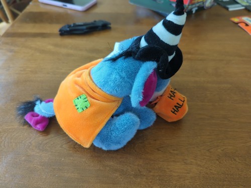 Disney Eeyore Happy Halloween Plush Pre-owned WT - Picture 4 of 10